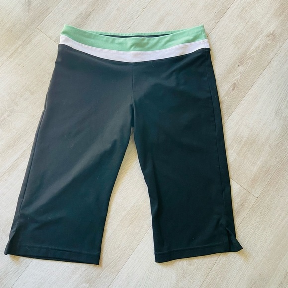 Prana Biker Shorts Size Large - Picture 1 of 4